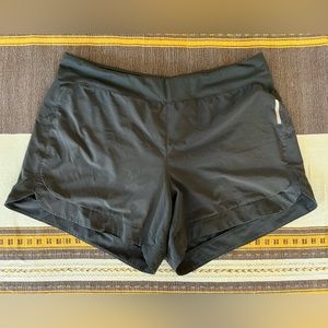 REI Womens Active Pursuits Running Short Shorts -size large